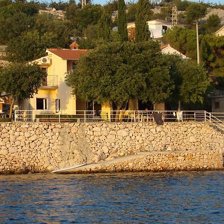 Apartmani Lisak Ugrina Barić Draga Exterior foto
