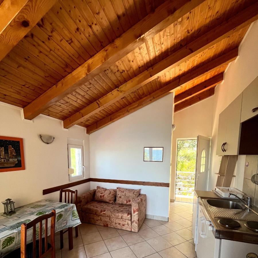 Apartmani Lisak Ugrina Barić Draga Exterior foto