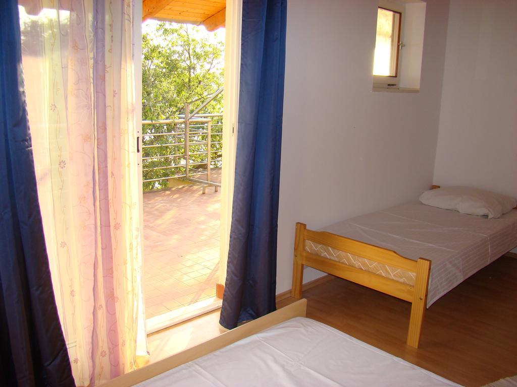 Apartmani Lisak Ugrina Barić Draga Exterior foto